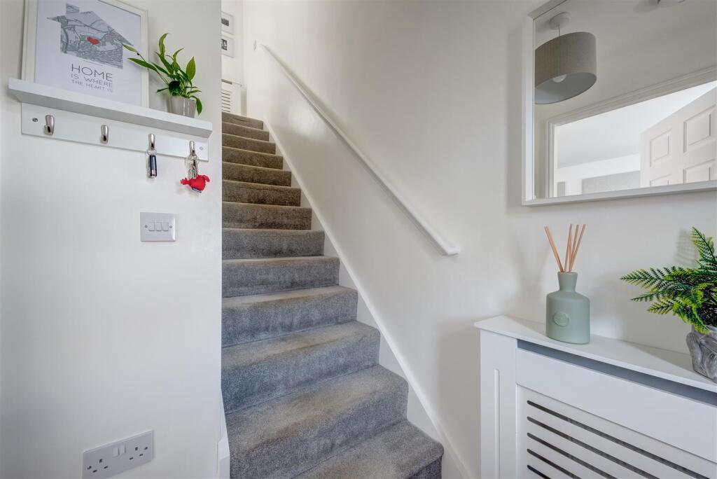 46RemingtonRoad(Interior)-14.jpg