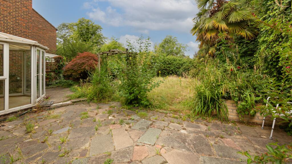 12 Beckett Close, Streatham, London, SW16 1AN