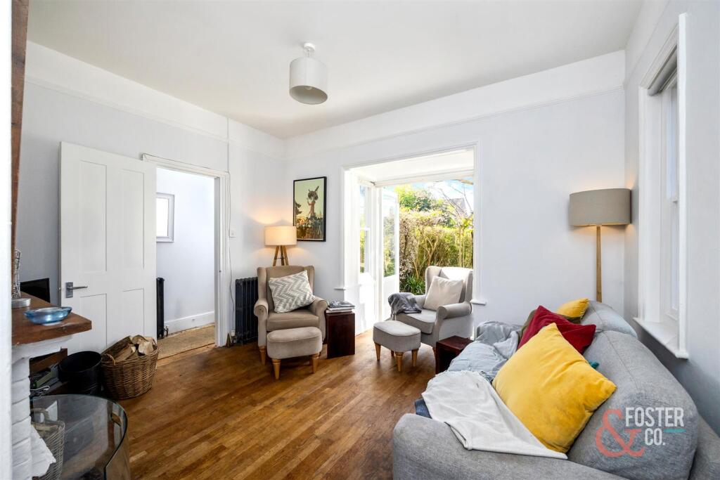 The Twitten 8-008.JPG