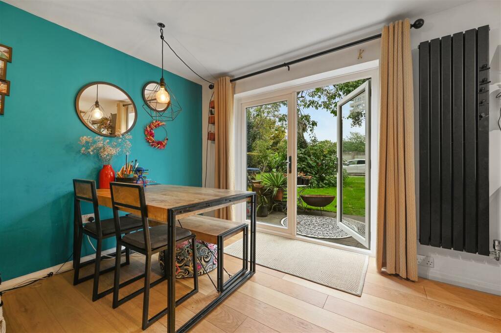 AR - 2 Decourcey Court - ReceptionB3 (1).JPG