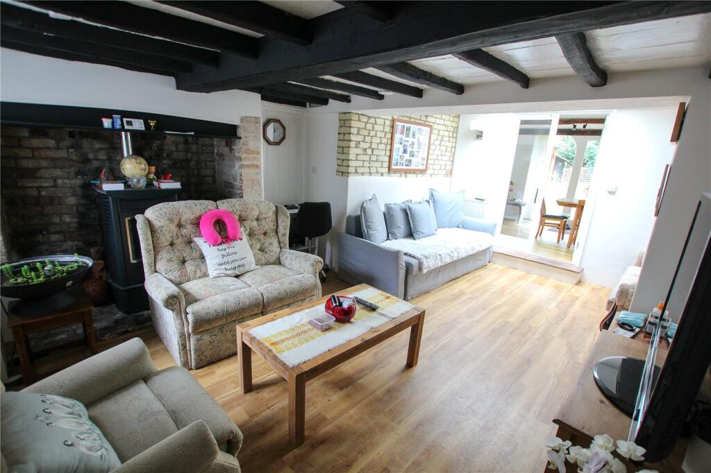 Lounge.