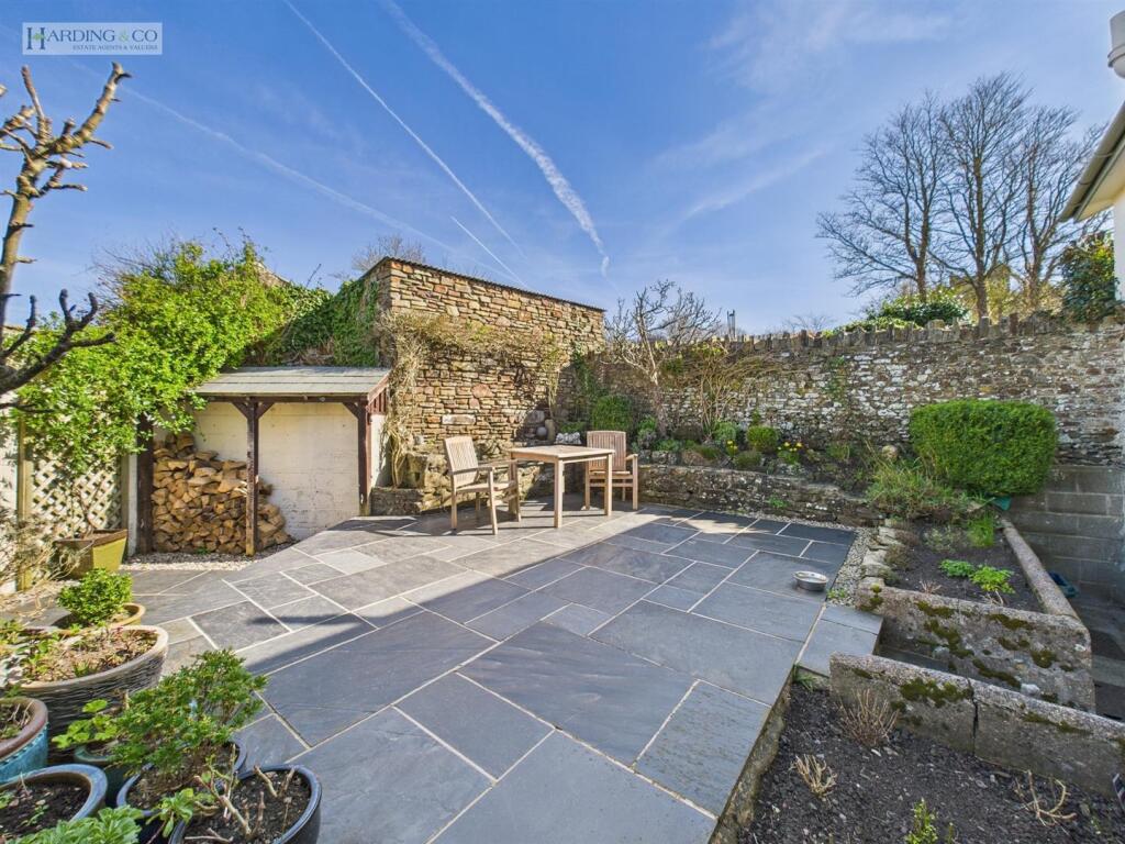 Courtyard Garden .2.jpg