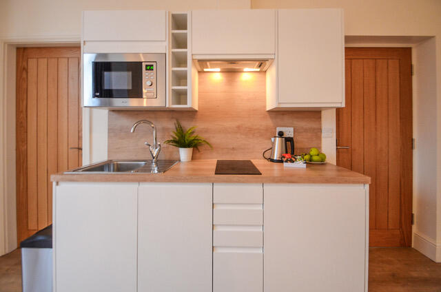 3. Kitchen_1.jpeg