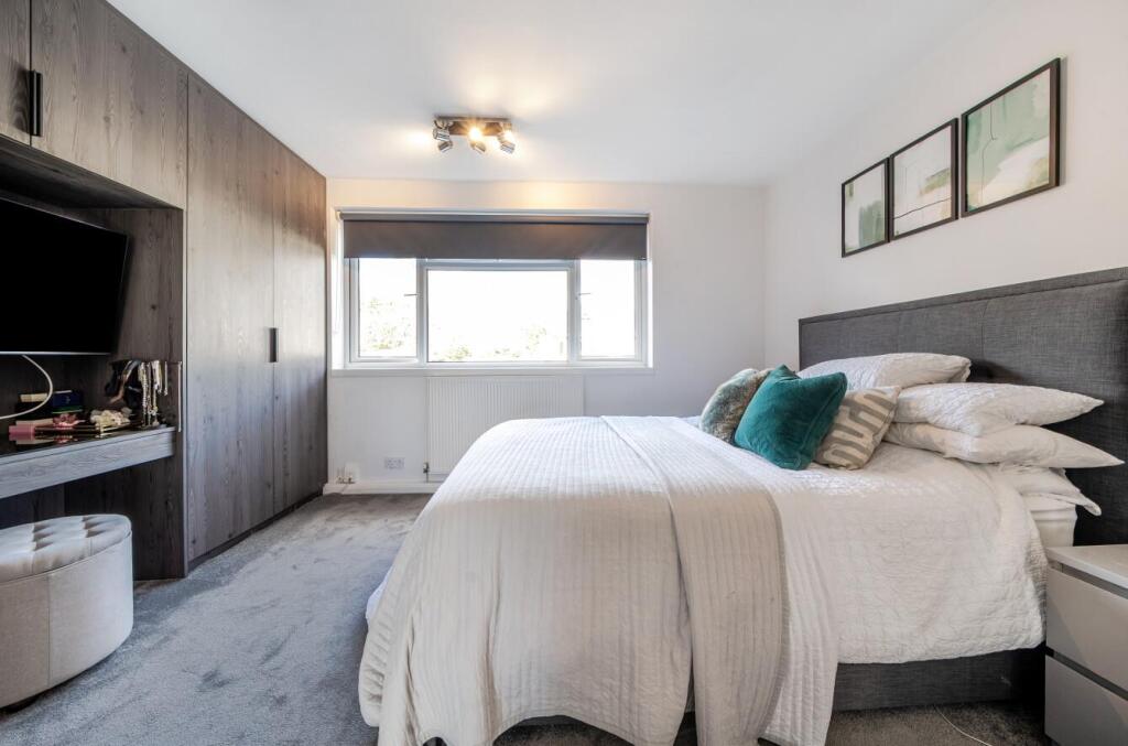 Davidson Frost-Wellings, DFW, White House Drive, M