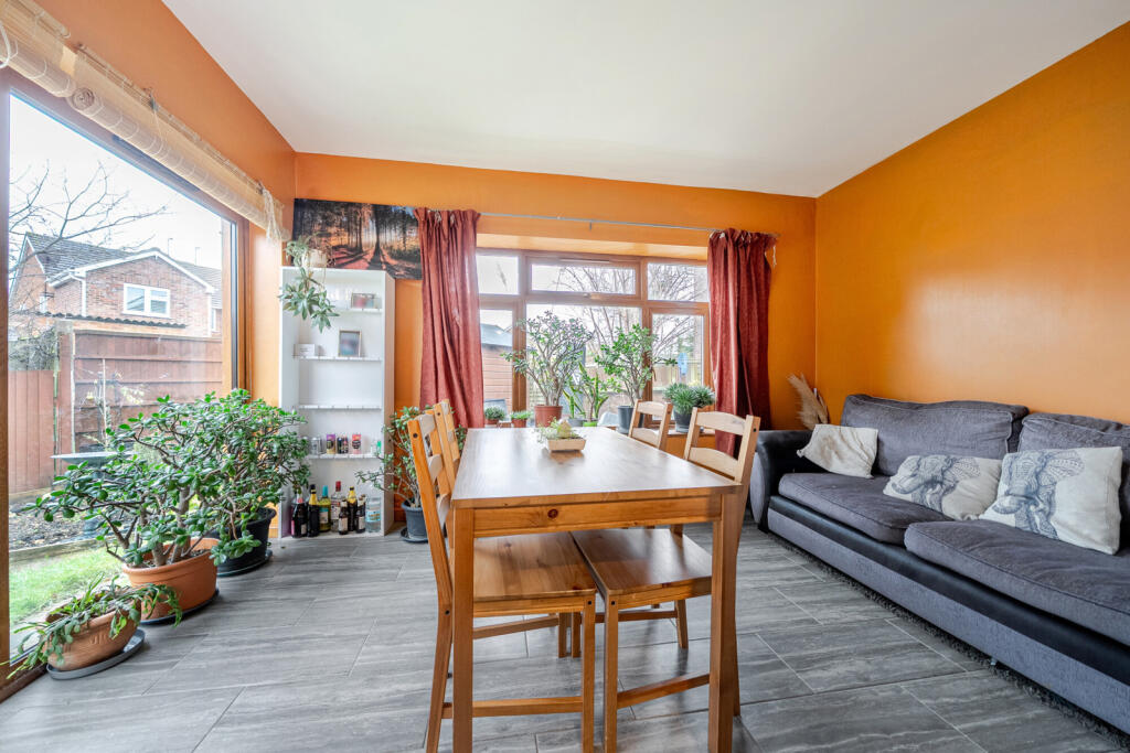 1395674-8-695fafa...