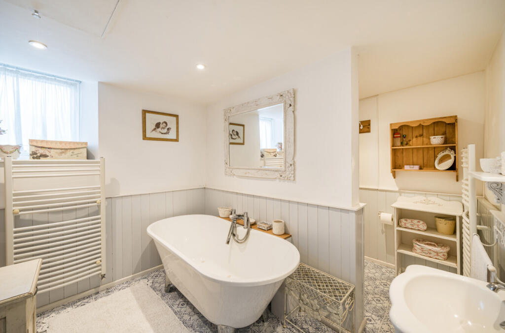 1333014-18-6891d9...