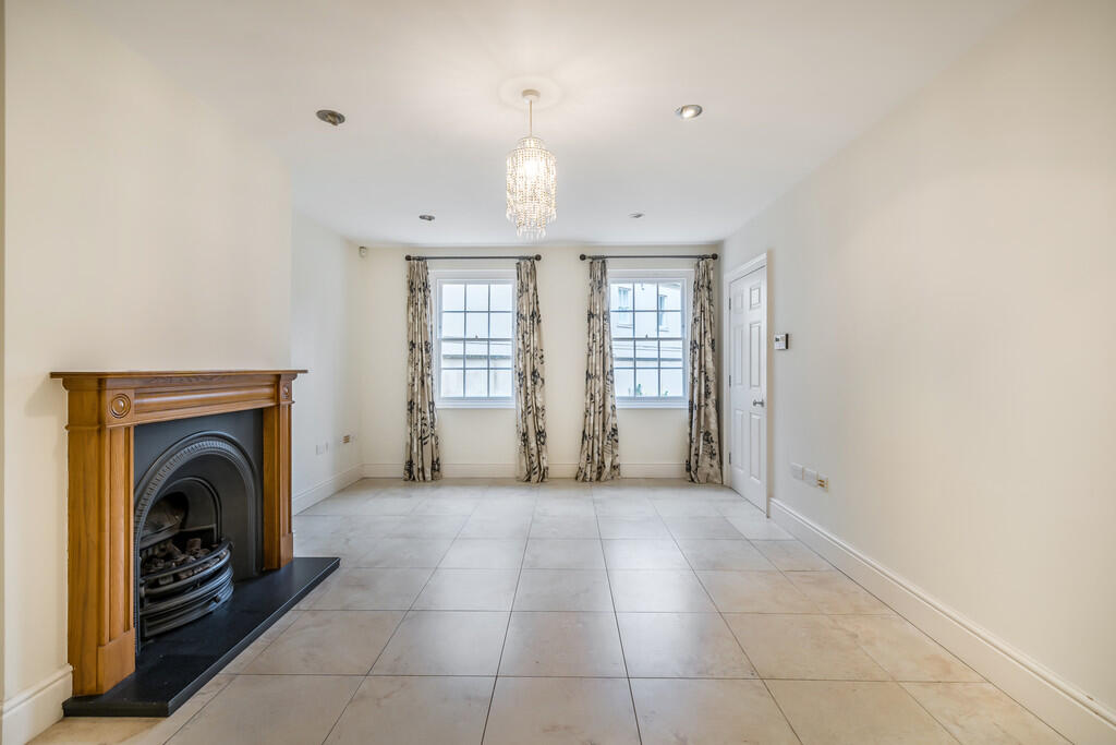 Ground Floor Rece...