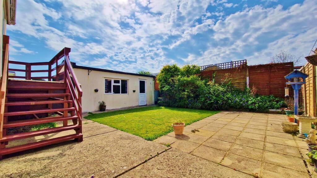 Outside - Rear