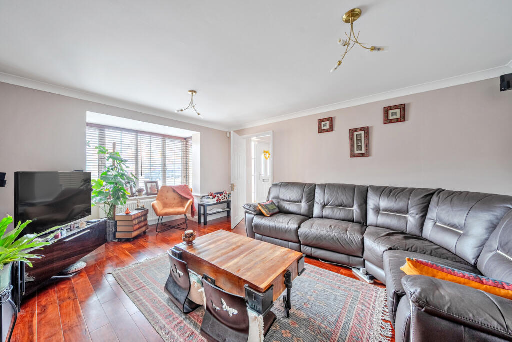 1344644-15-68b727...