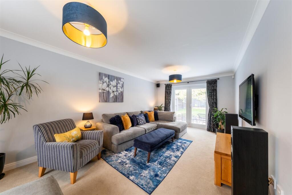 39 Shakerley Close-014.jpg