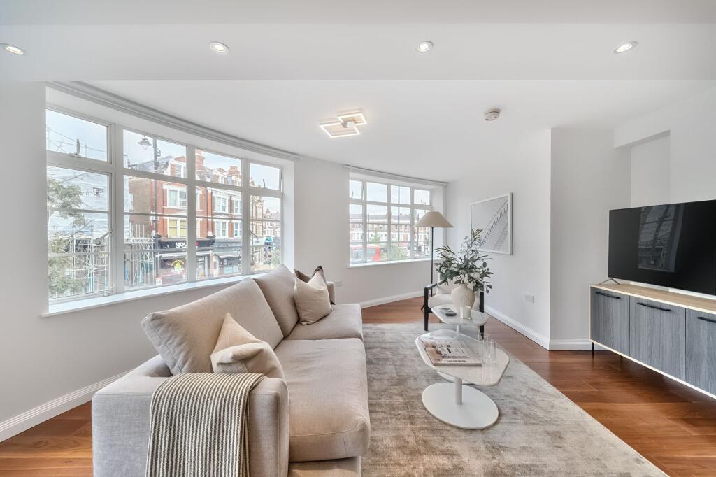 Flat 113 Coles House, 107 -143 Muswell Hill, London, N10 3HS