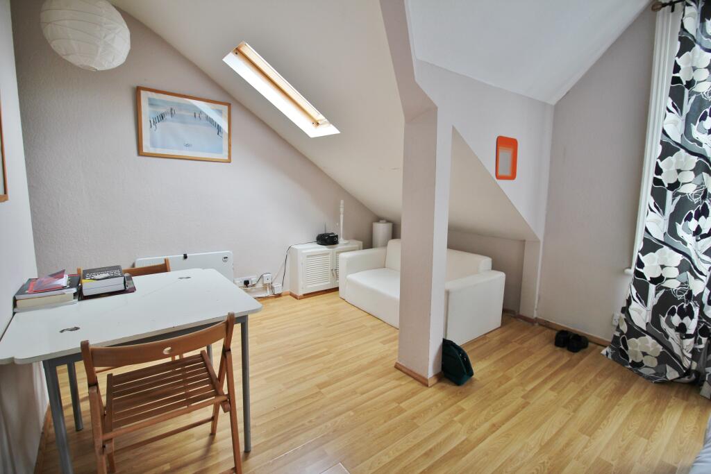 Lounge / Bedroom