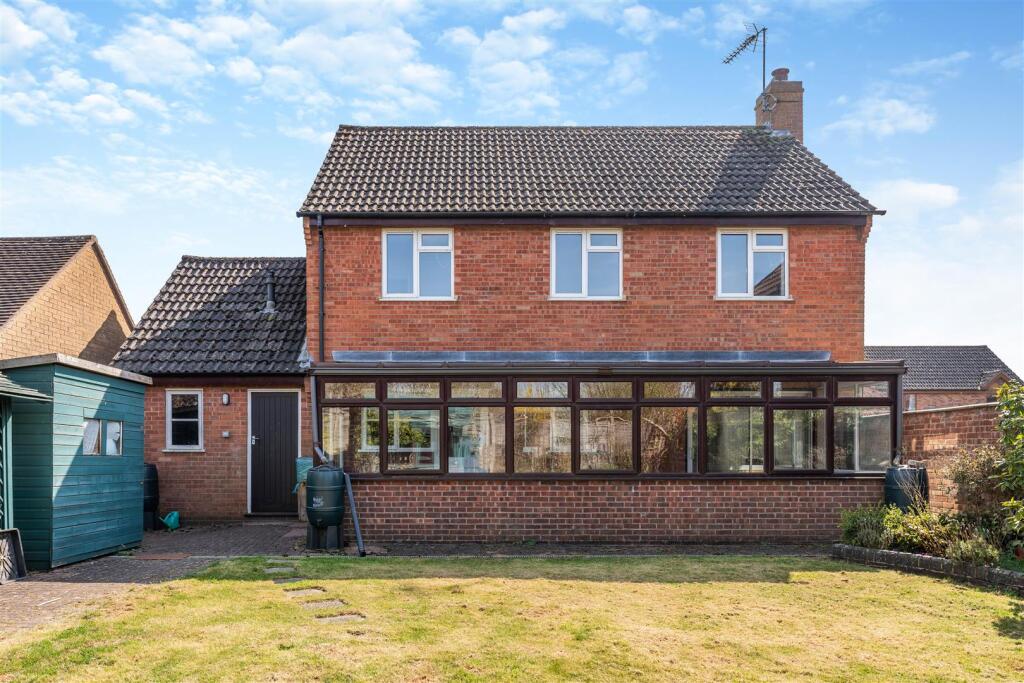 42 Gascoigne Way, Bloxham-18.jpg