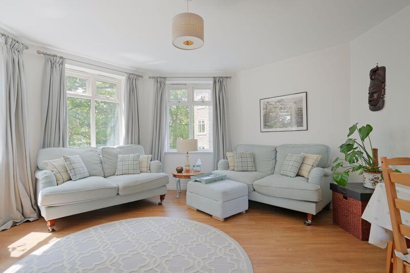 Open Plan Living / Dining 