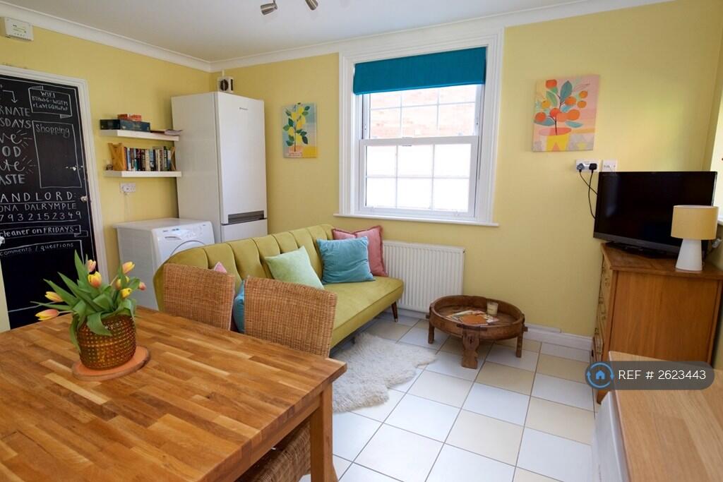 Communal Sitting Room 