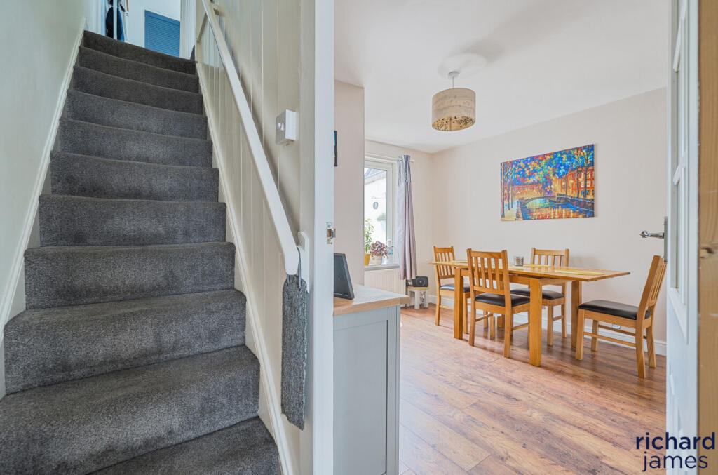 e588f8d4-babf-4c5...