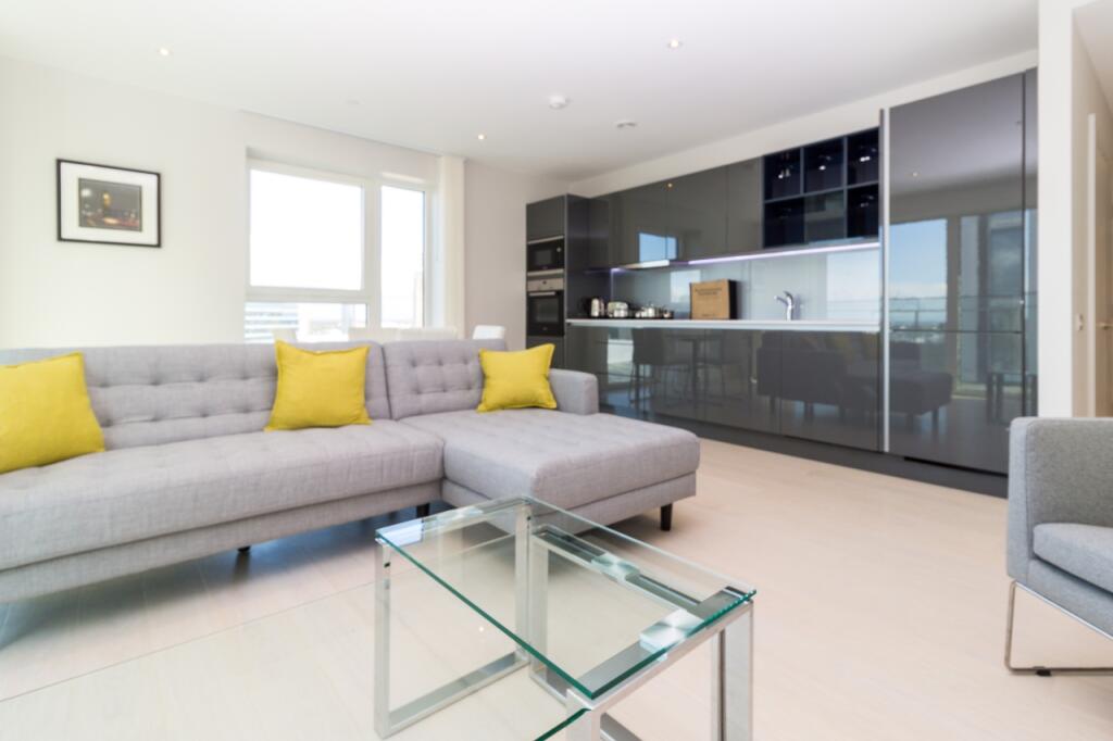 Living Area - 1102 C