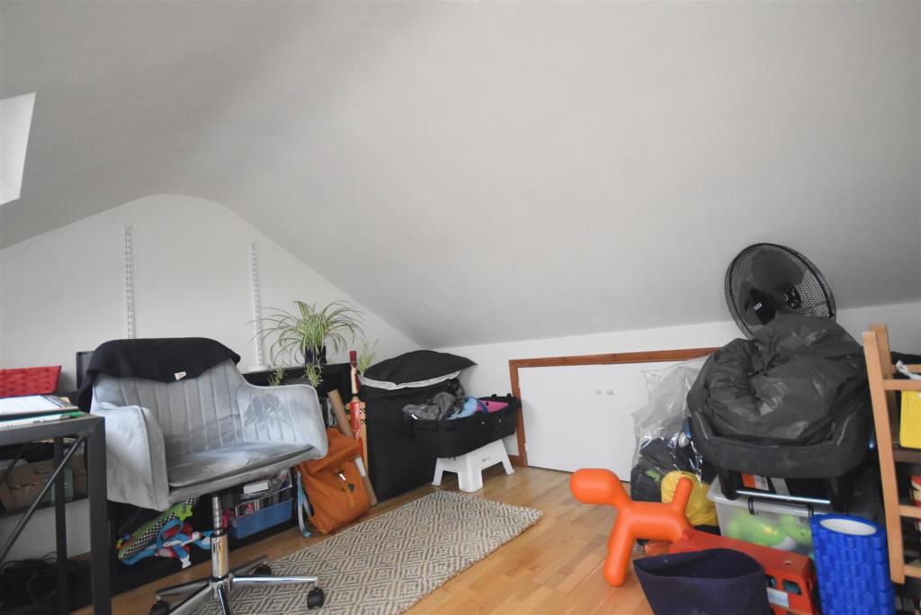 loft room.jpg