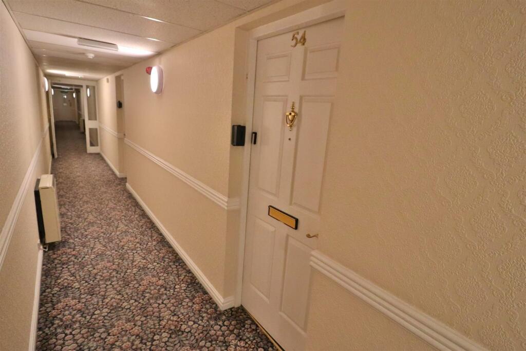 54 Undercliffe House 7.jpeg