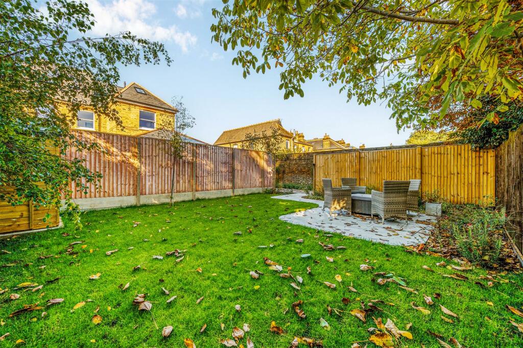 8 Twyford Avenue-7.jpg