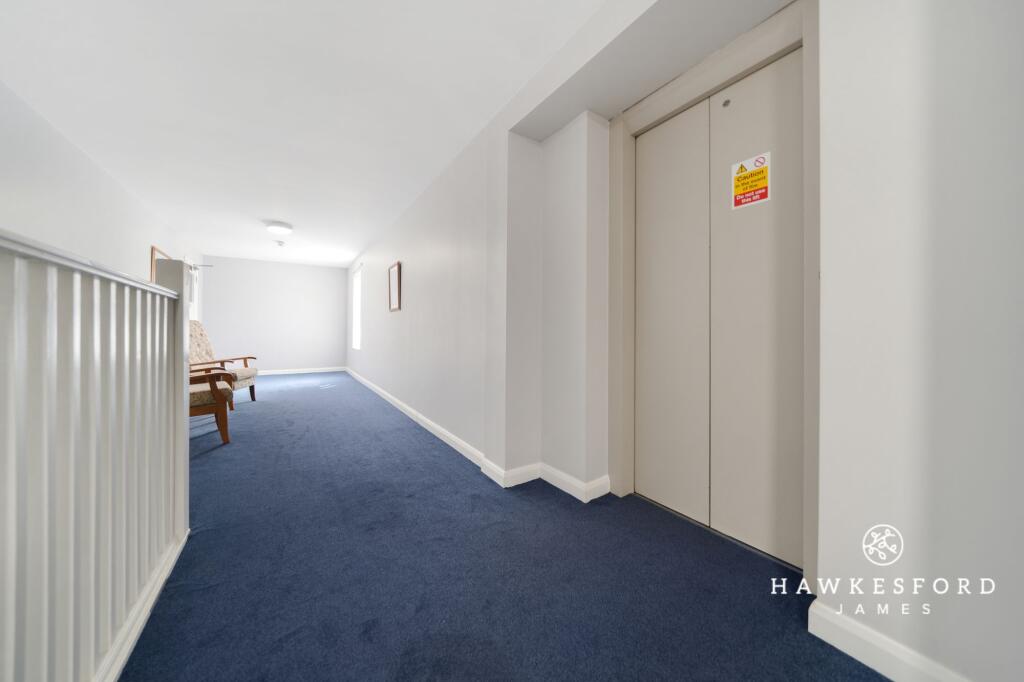 The Turrets, Sittingbourne - Communal lift