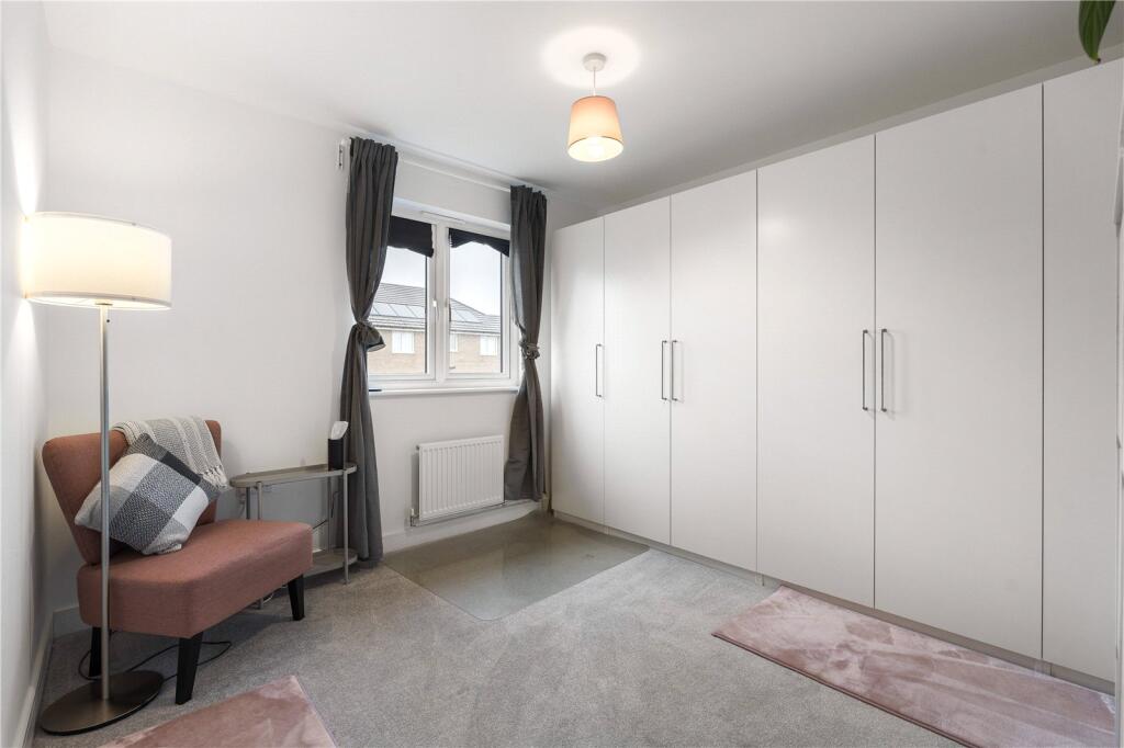 2 Niven Way 11