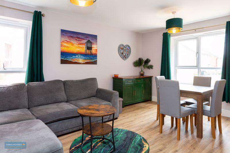 Sitting/Dining Room