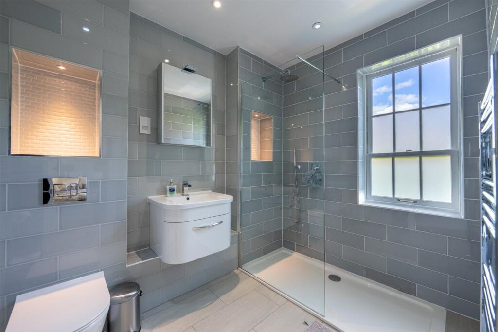 Ensuite