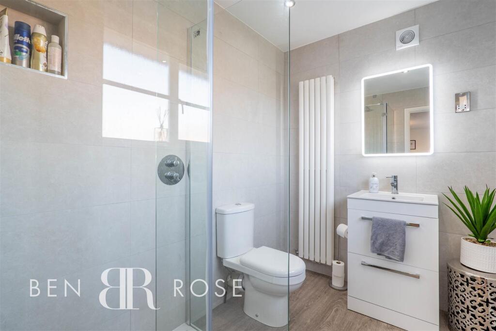 Master Ensuite
