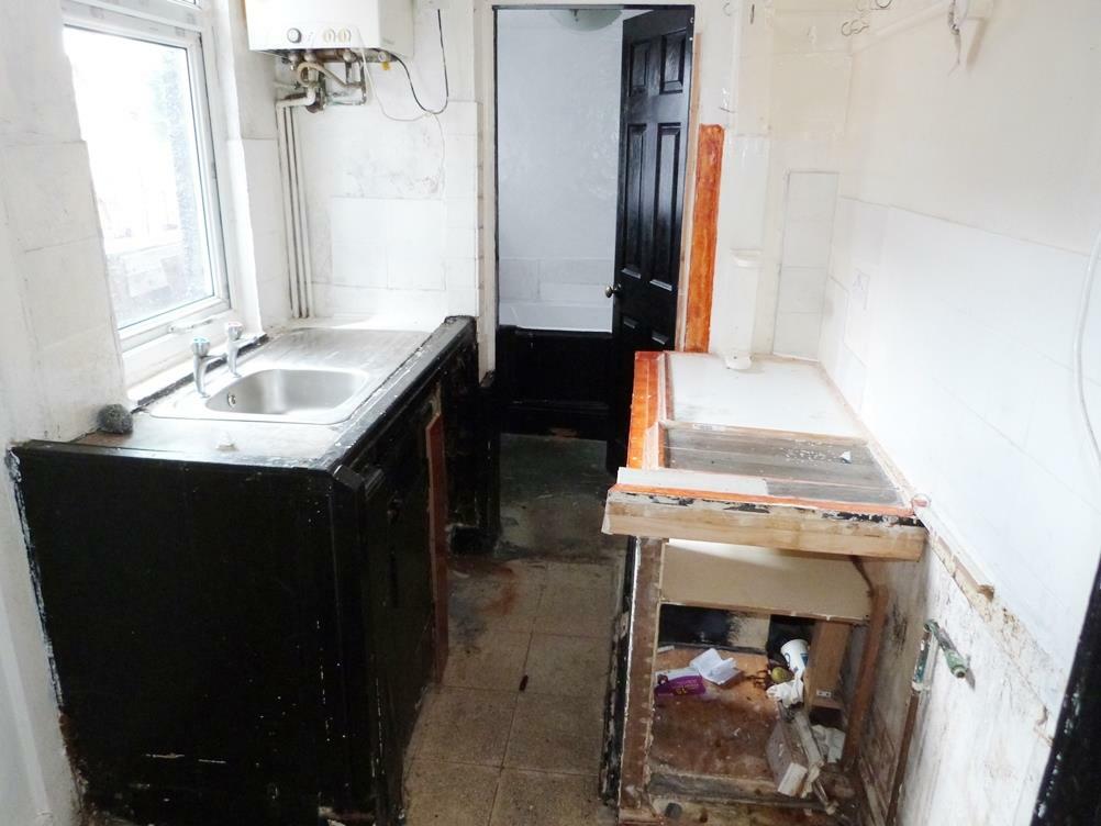 Eld. kitchen.jpg