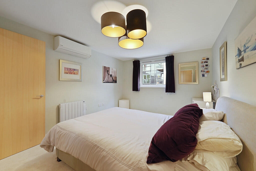 03-f869JUS07616 (...