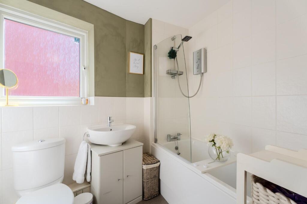 Alderney Close-4.jpg
