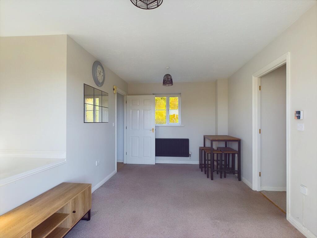 CAM01338G0-PR0075-STILL003