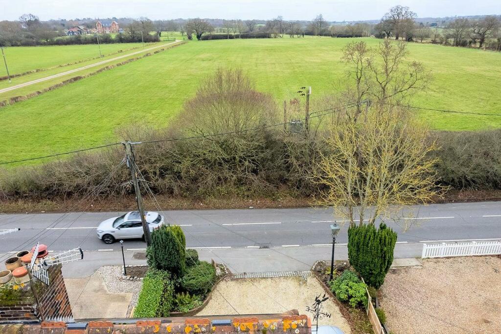 134 London Road aerial  (6).jpg