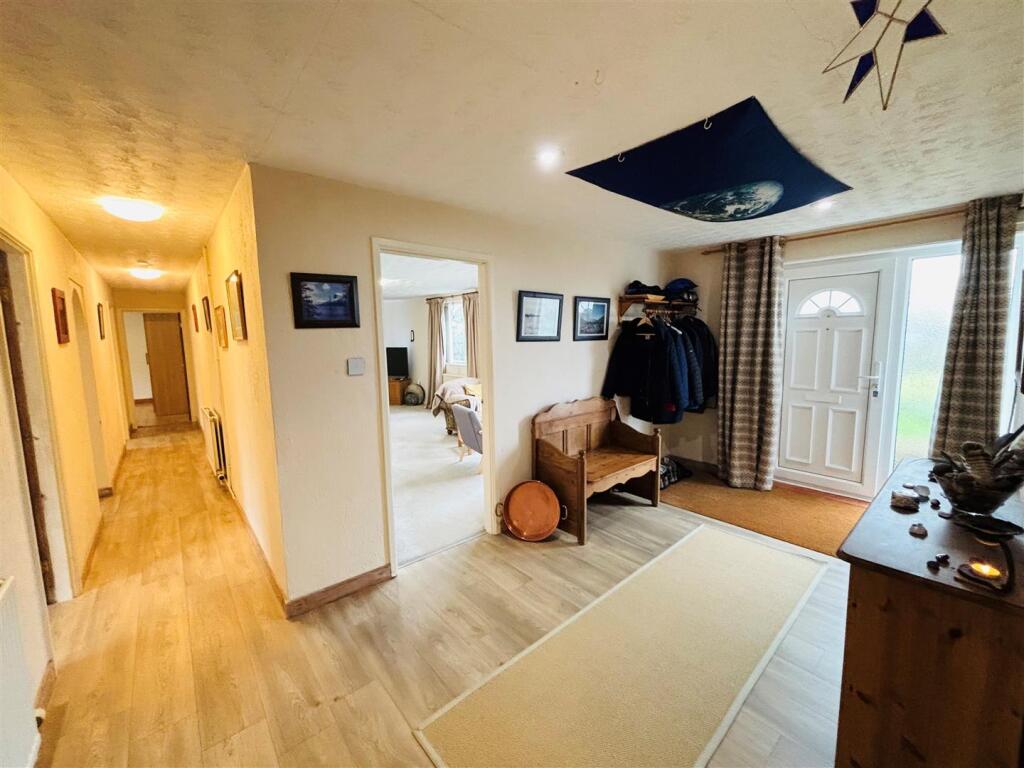 11aperryhall1.jpg