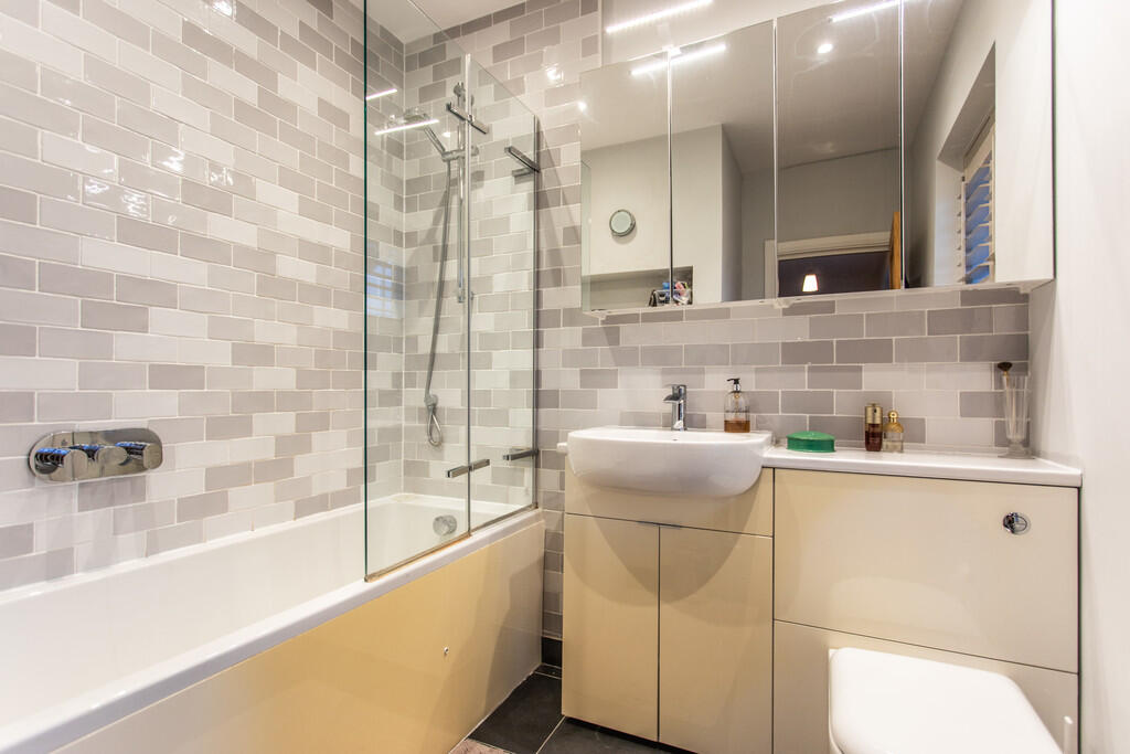 70 Braemore Road5...