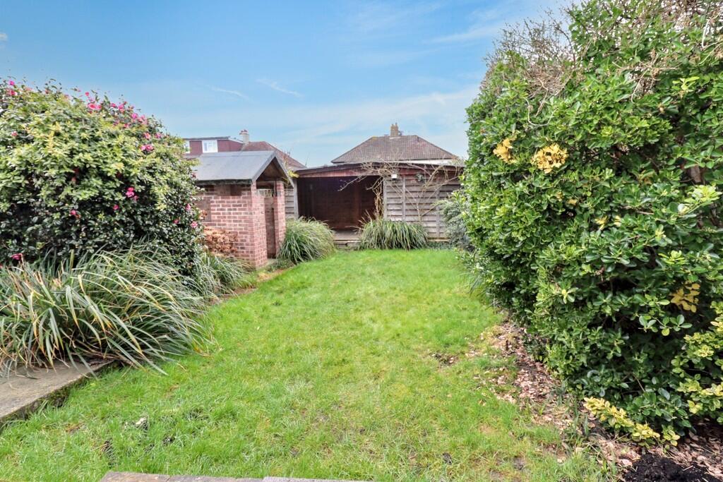 37 Kingsmead Aven...