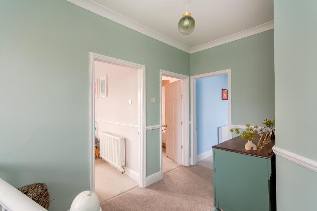 4M1RKE - Landing A.jpg