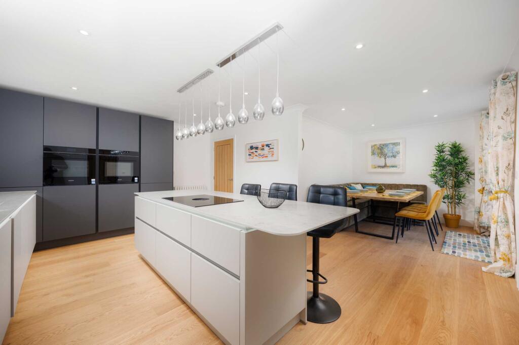 68273911358a4_constantine_bay_036