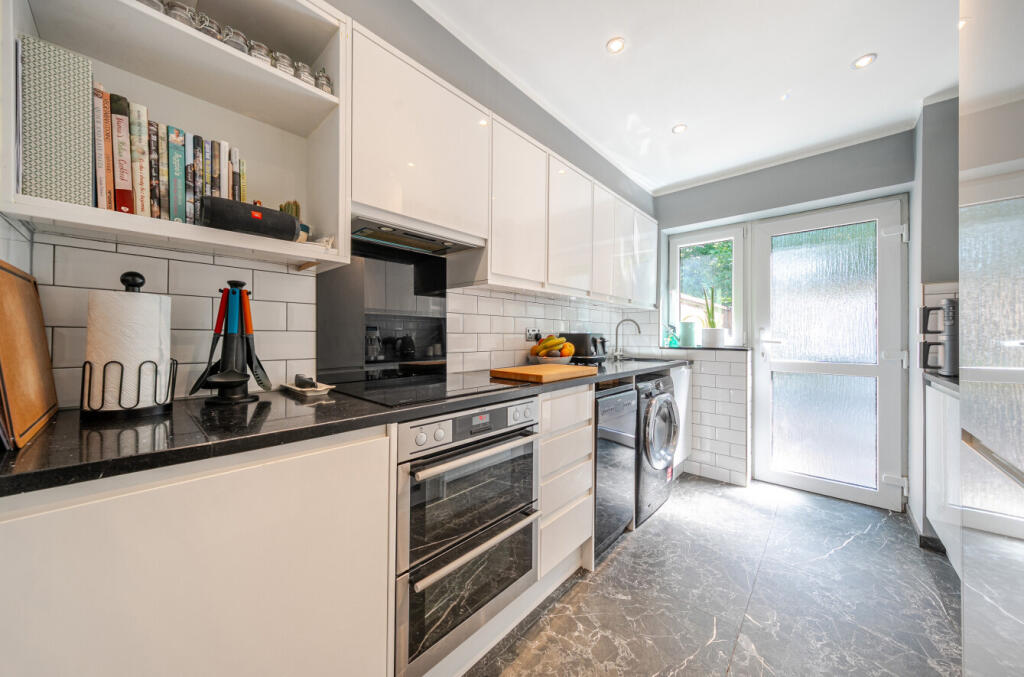 17-6821f0c441ed4-...