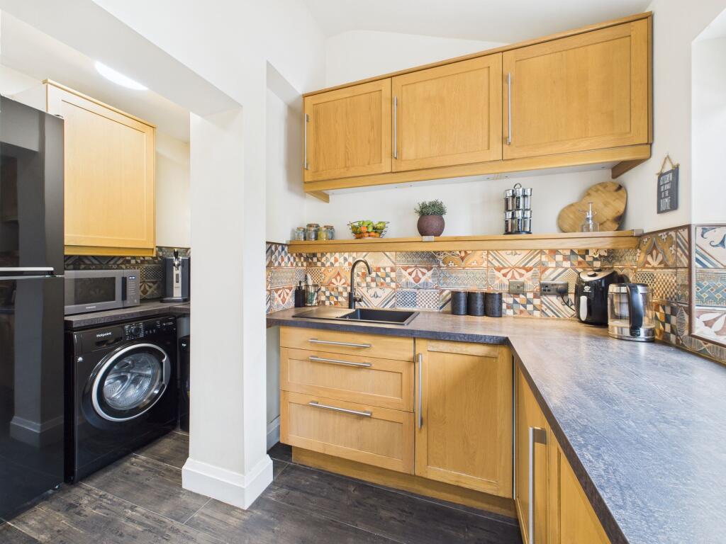 Kitchen/Utility Room