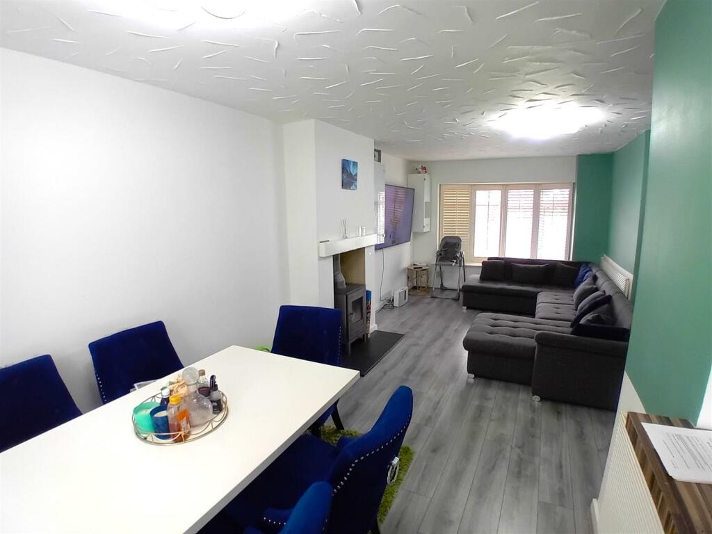 Living/ Dining Room
