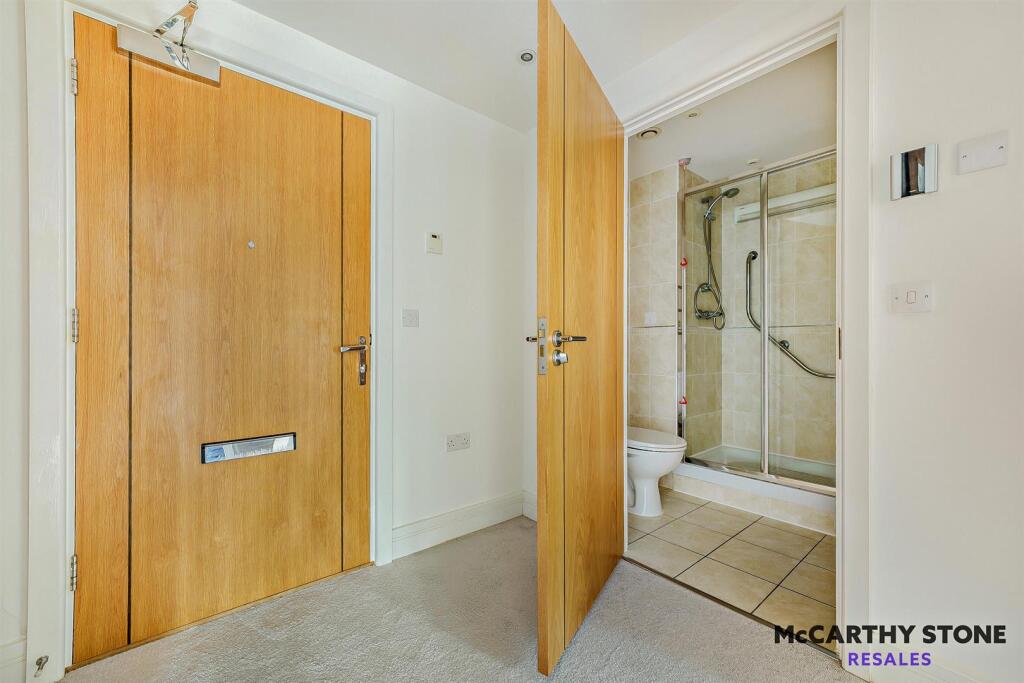 8629421-interior10-800.jpg