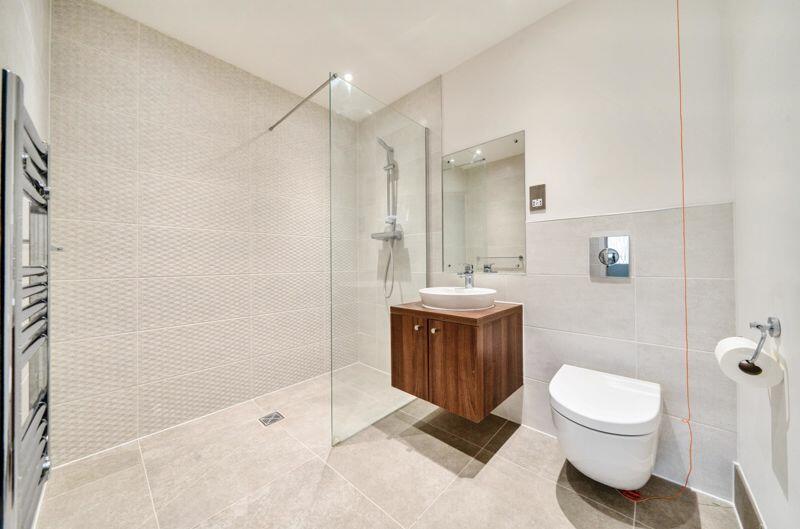 Ensuite shower room to master bedroom