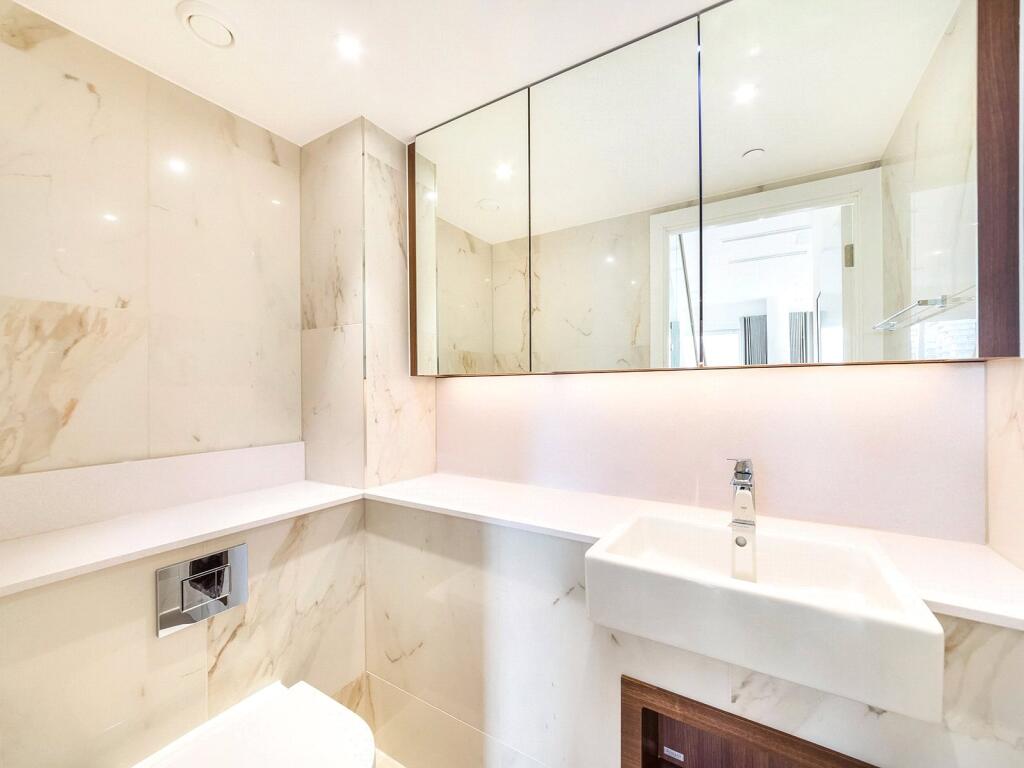 Westbourne Apartment