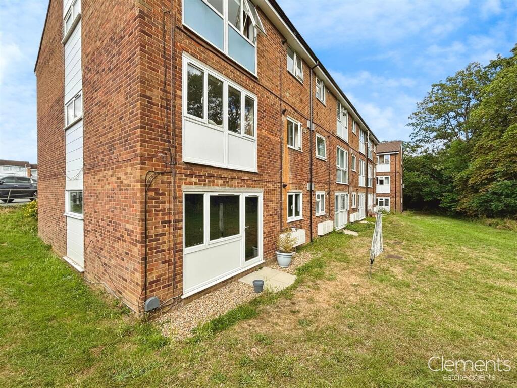 ce3dc9a2-Photo 206-24-25 2C 2016 2019 2009.jpg