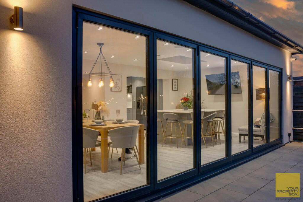 152 Battenhall Road-54