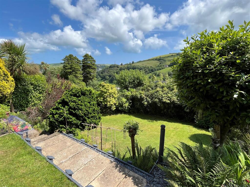Garden 2.jpg