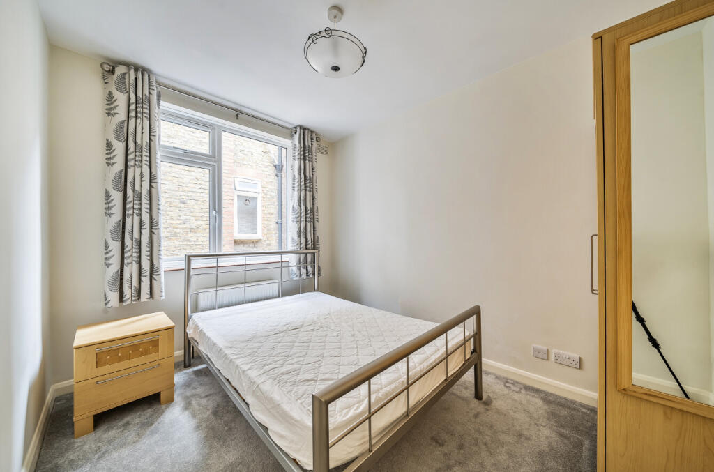 1330915-6-688cd1a...