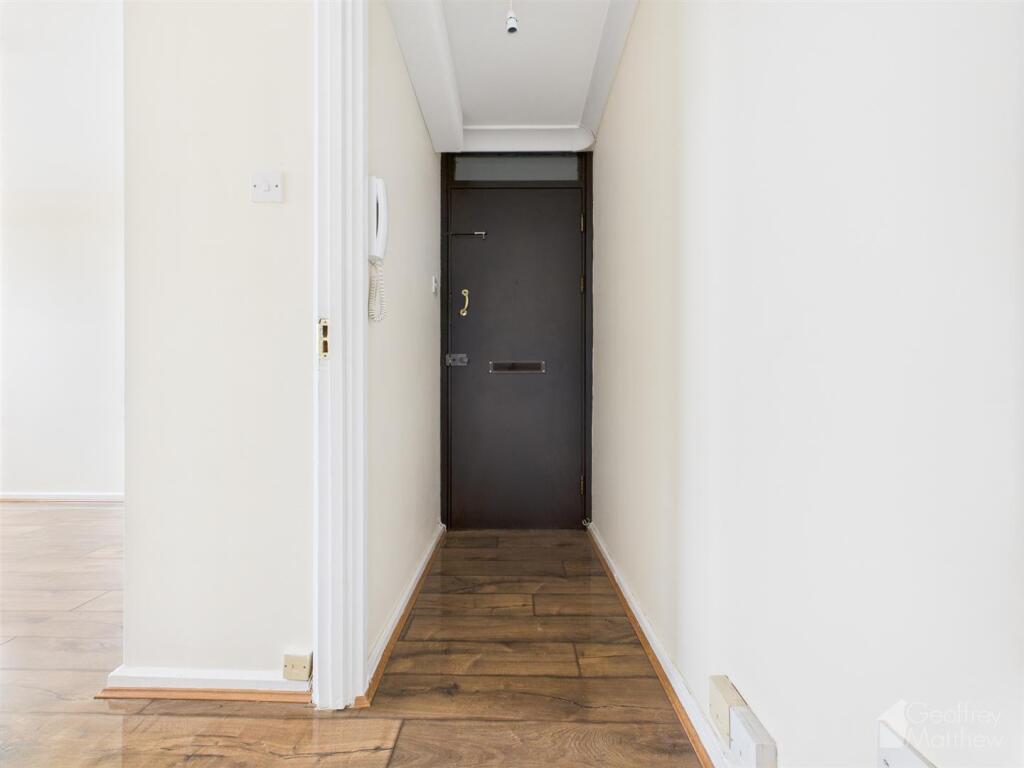 Harrow Court 9.jpg